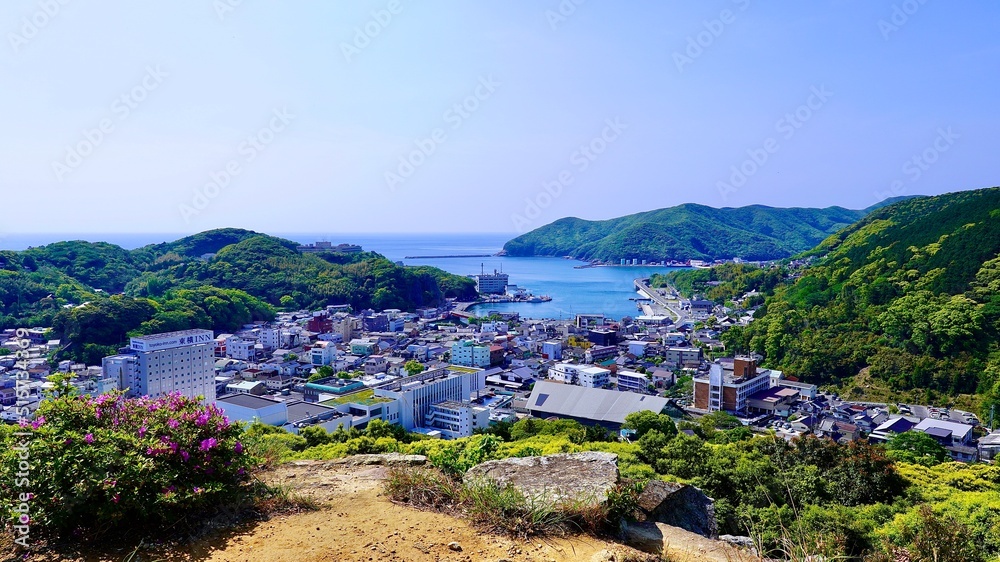 国境の島が挑む2026年の大再始動：対馬市が推し進める「インバウンド熱狂」と「自立型エコノミー」のリアル