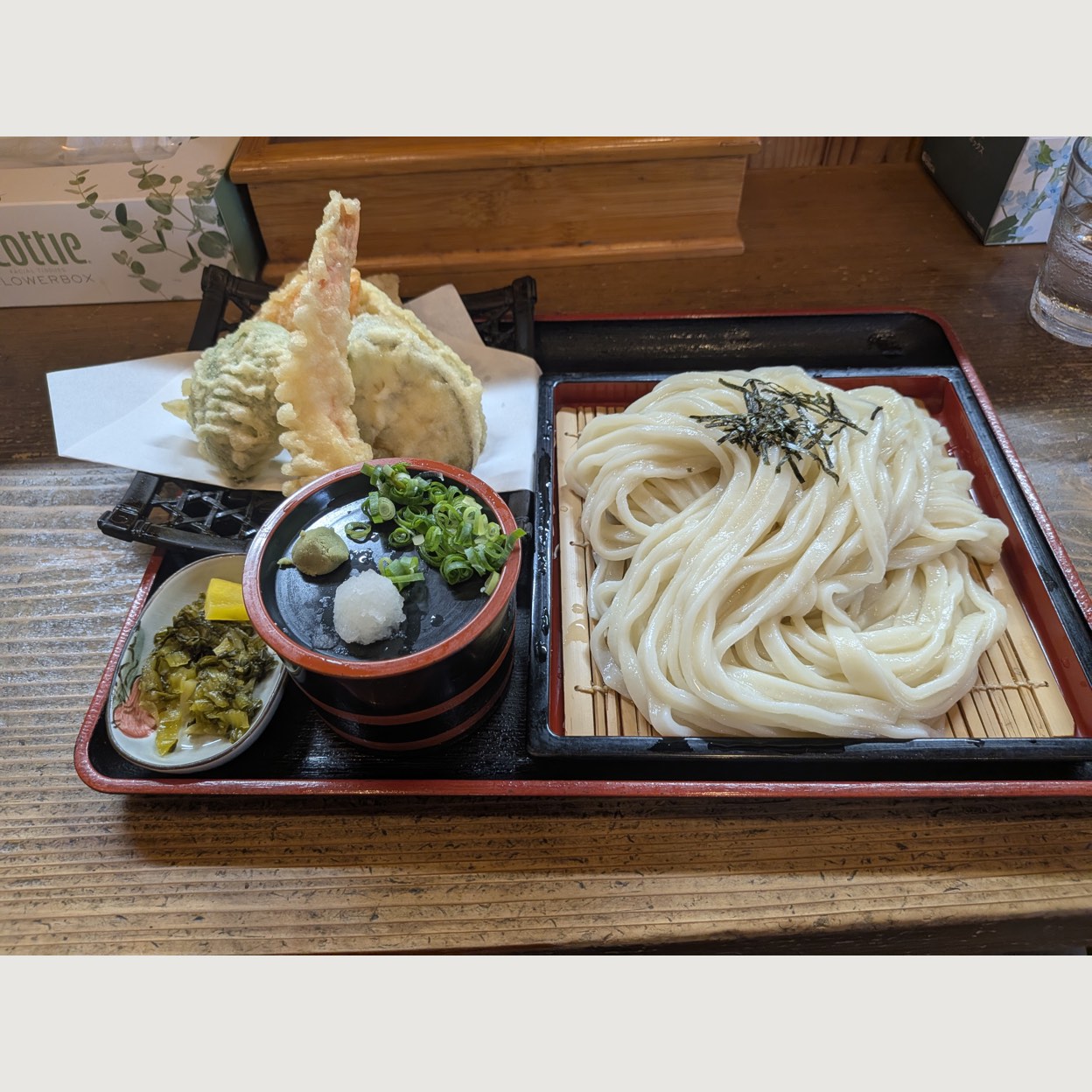 吉崎製麺所が話題沸騰の理由とは？口コミ評判と通販・直売所を徹底検証