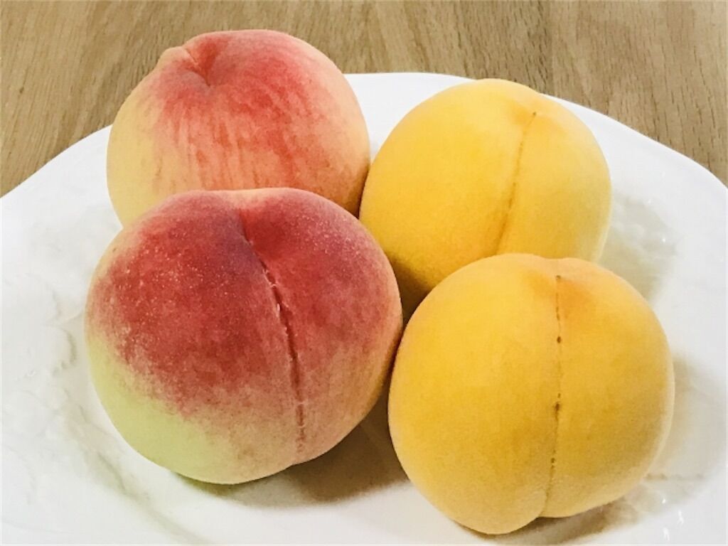 黄桃と白桃の決定的な違いとは？味や栄養・缶詰の真相まで徹底解明