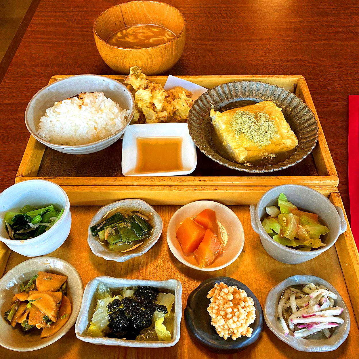 京都・出町ろろろの予約争奪戦！幻の「ろろろ弁当」と絶品土鍋ご飯の真価