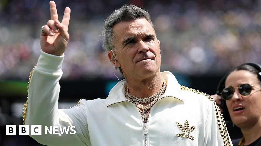 Where Does Robbie Williams Live Now