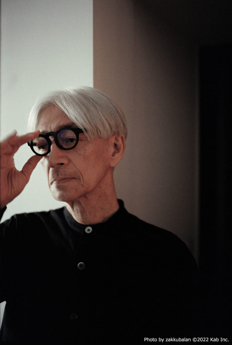 坂本龍一がん闘病の真実｜ステージ4直腸がんと最期まで紡いだ音の軌跡