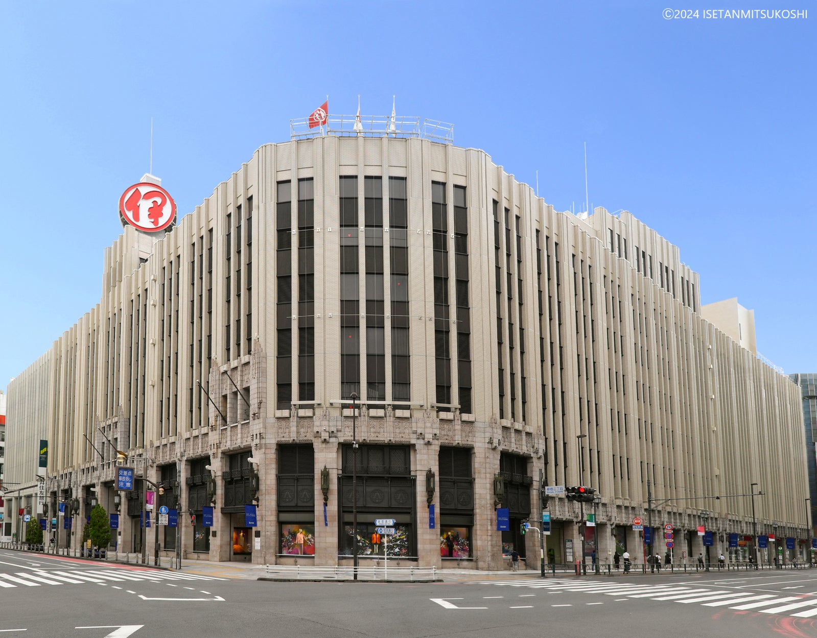伊勢丹新宿本館の全貌！日本一の売上誇る百貨店の歩き方2026