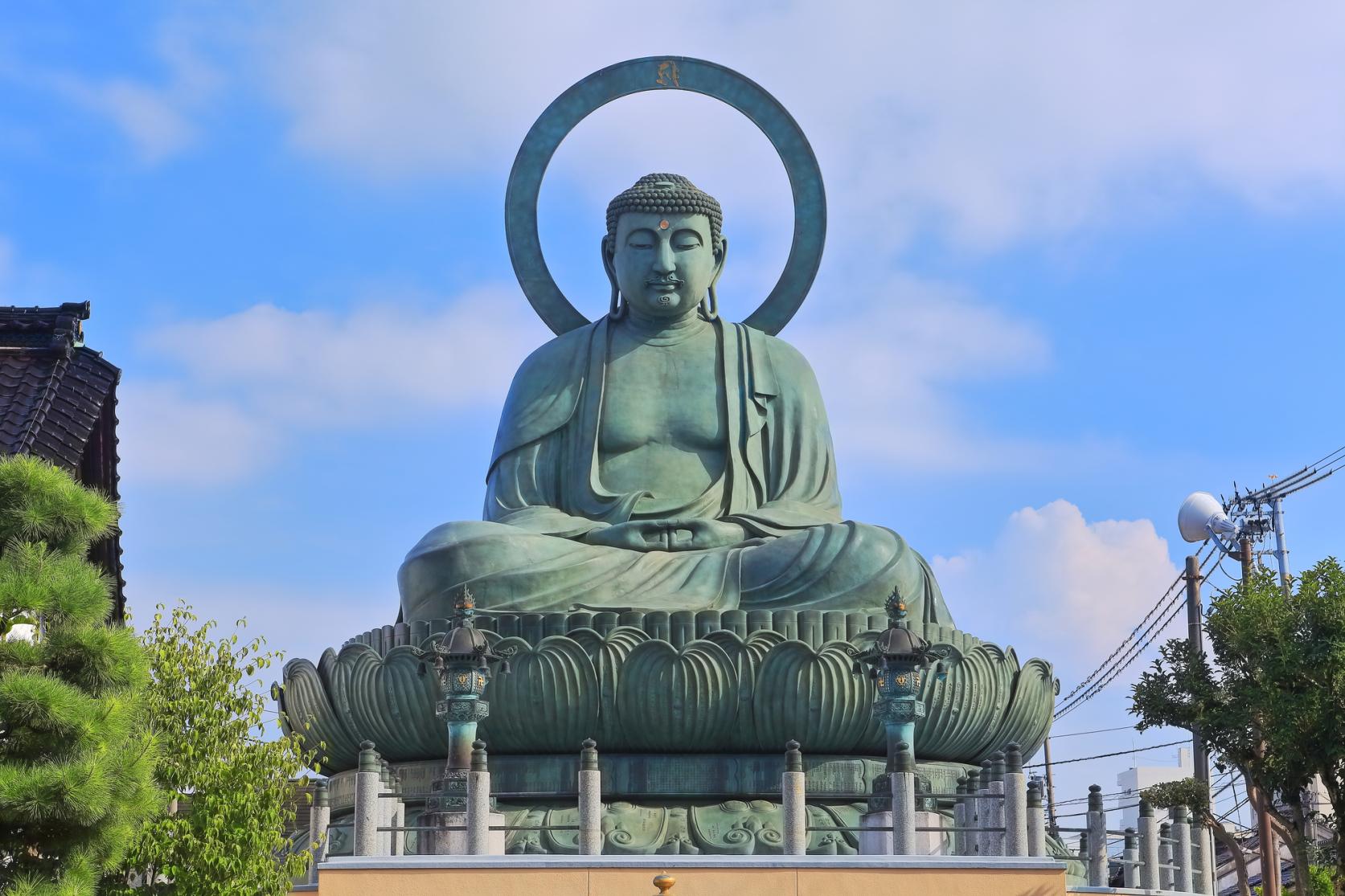 なぜ高岡大仏は日本一の美男なのか？三大大仏の謎と富山観光完全ガイド