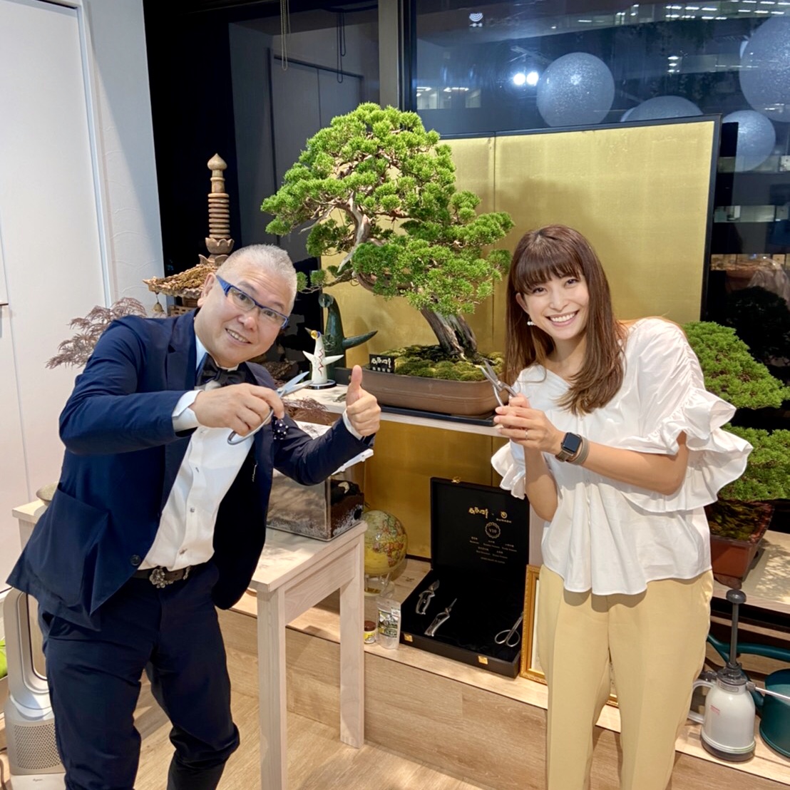 上原多香子の事務所は現在どこ？退所・契約解除の真相と沖縄での衝撃の今