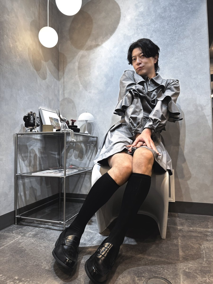岸田メルの結婚と現在の活動は？奇行と神作画で魅了する天才の素顔