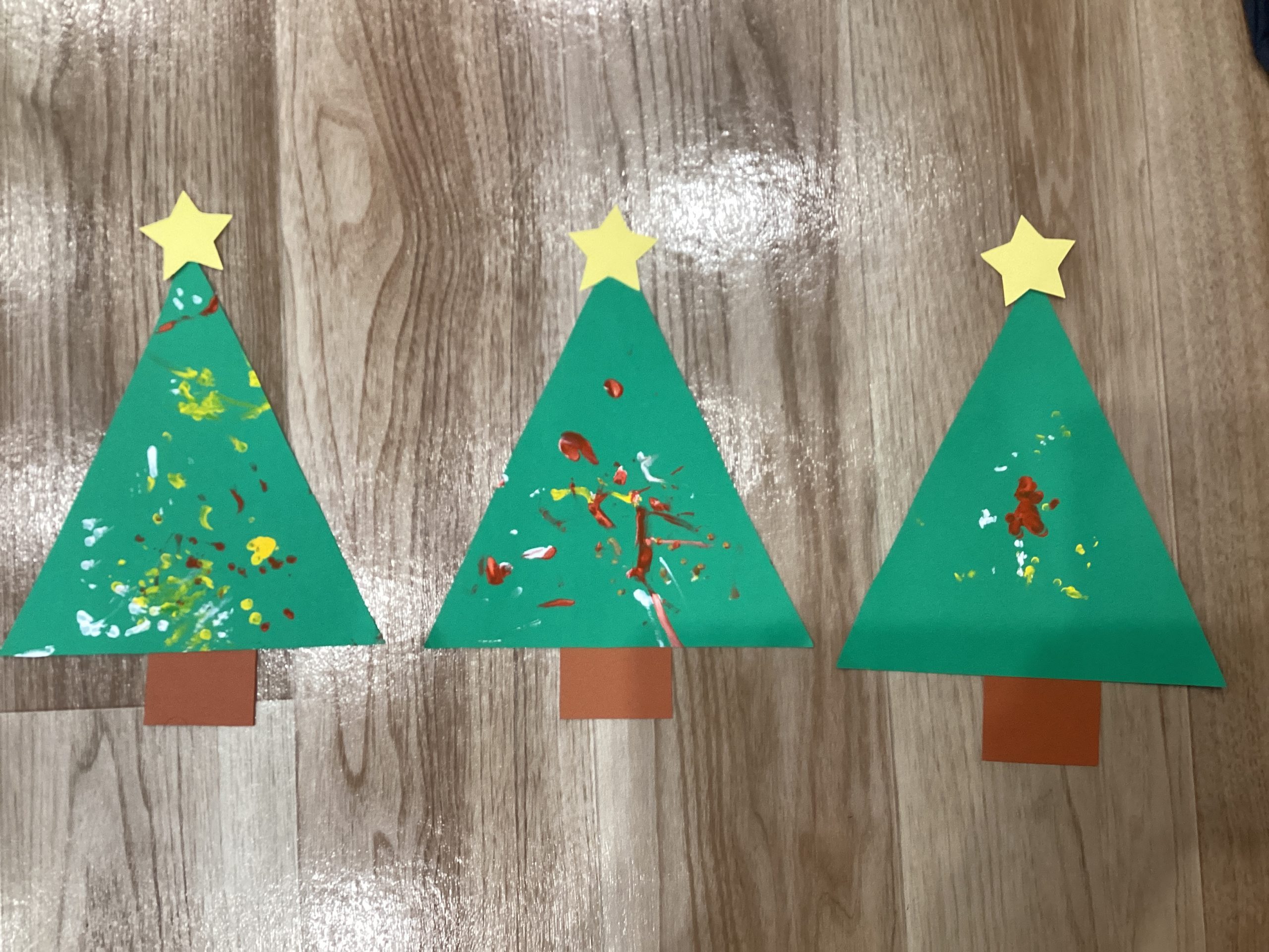 0歳児のクリスマス製作決定版！簡単ワザと失敗しないプロの指導案