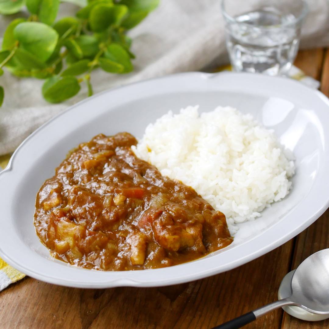 玉ねぎ無水カレーの黄金比と焦げない極意！市販ルーで極上プロの味