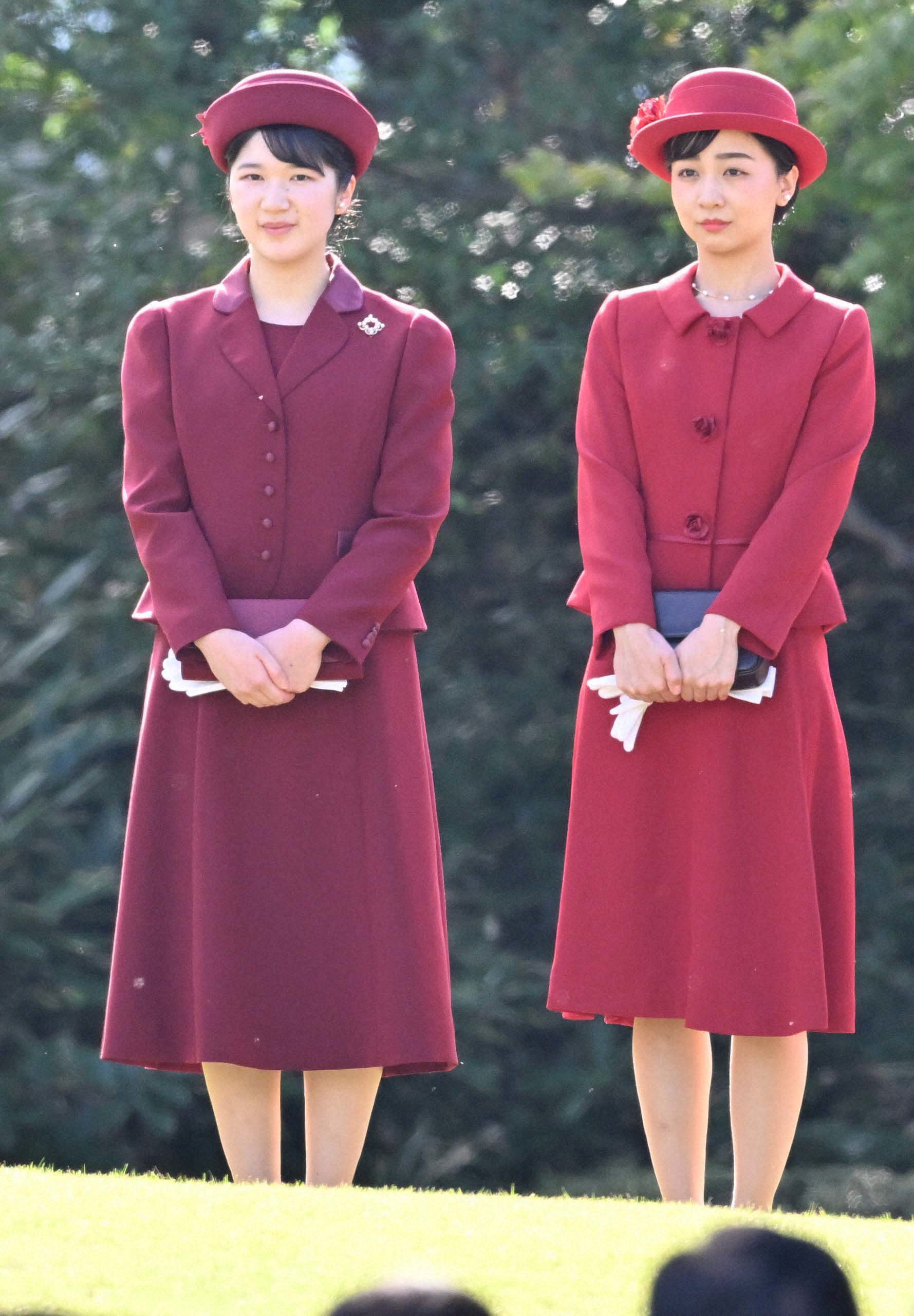 愛子さまファッションの進化と真価｜上品な私服から公務ドレスまで
