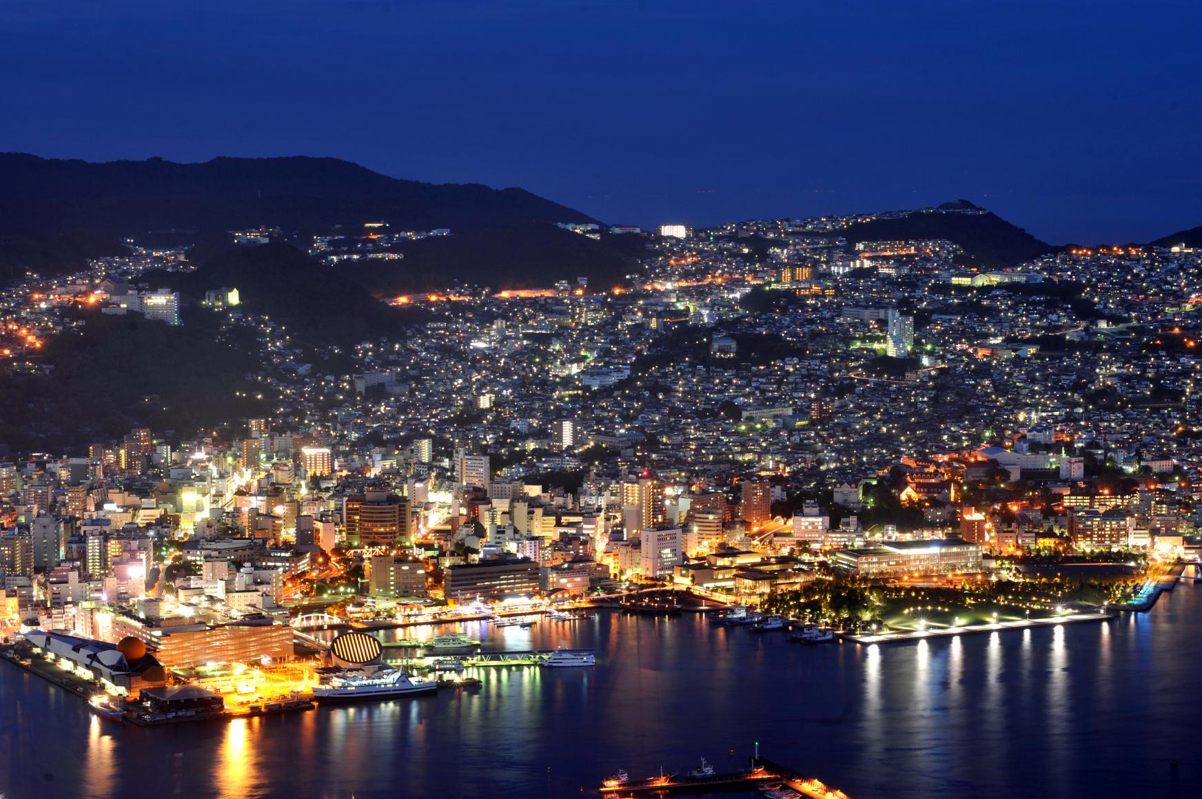 世界新三大夜景・稲佐山の真相！2026年最新アクセスと混雑回避術