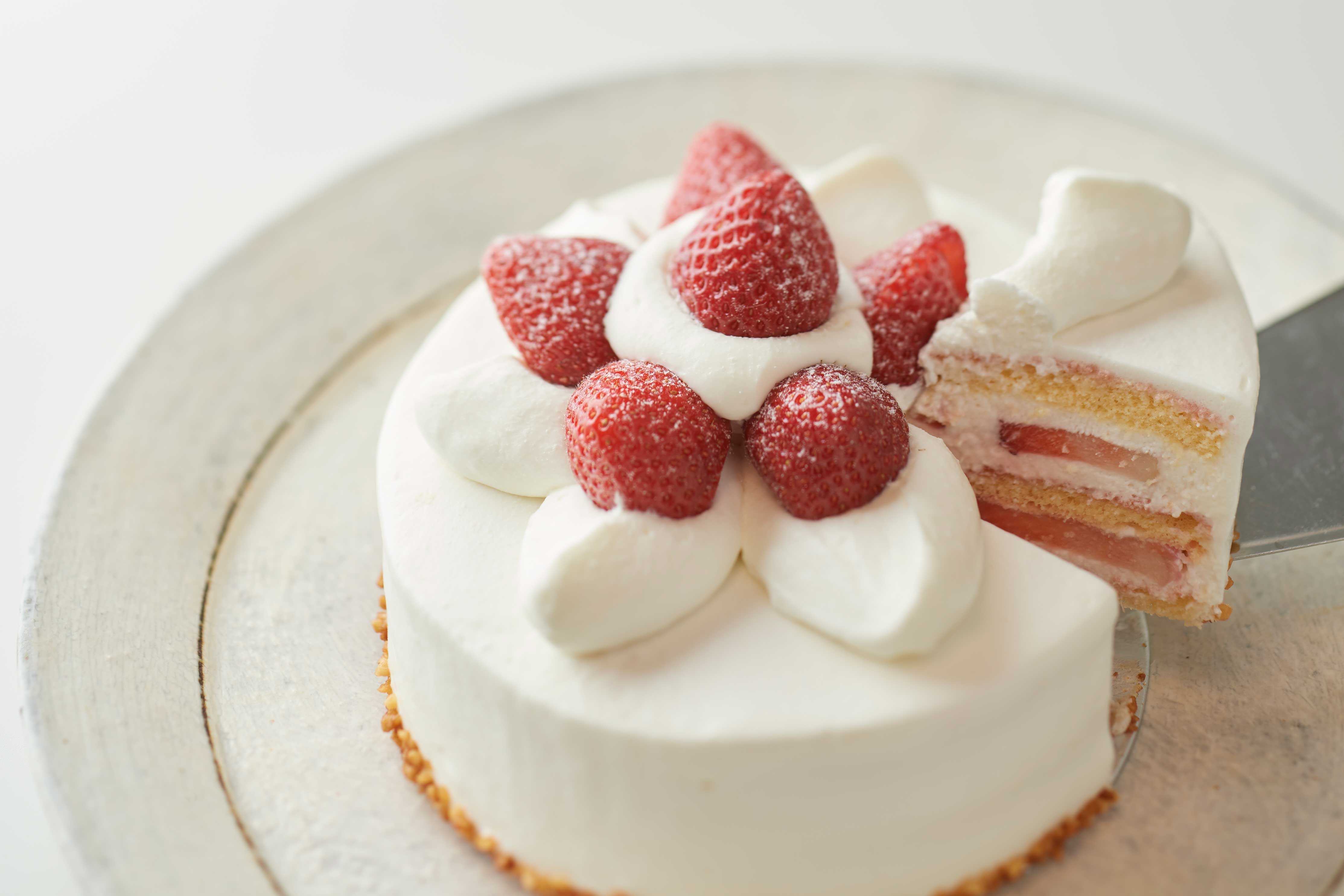 ケーキ冷凍の常識が変わる！生クリームも風味を損なわないプロ技