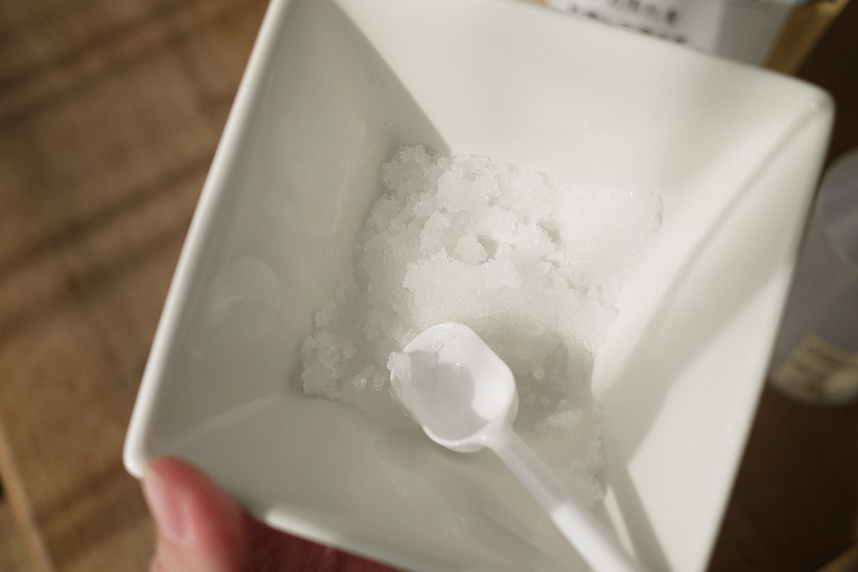 頑固な水垢が消える！クエン酸ペーストの作り方と黄金比を徹底検証