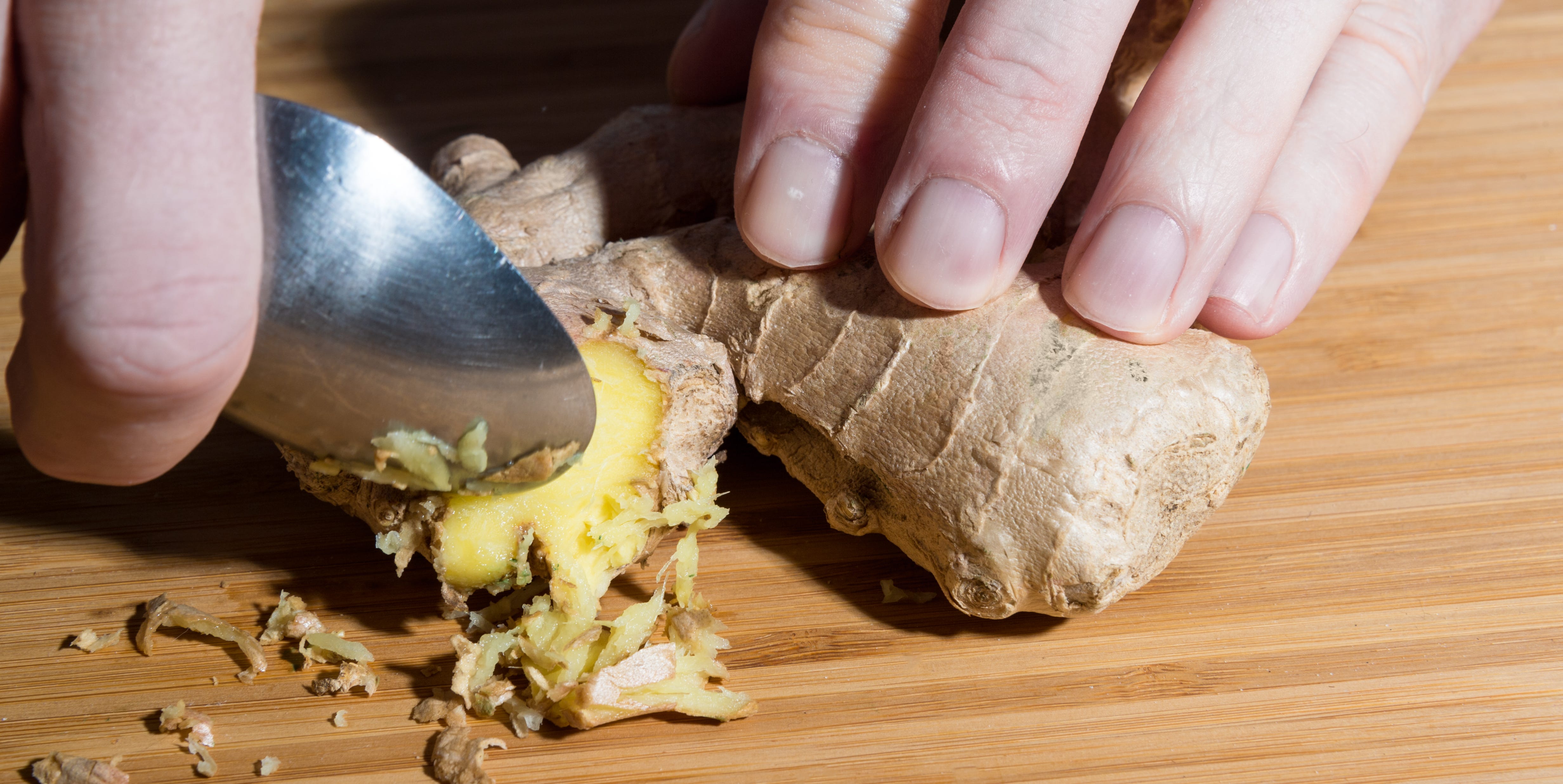 生姜の皮むきはスプーンで激変！実は皮ごと食べるのが正解な理由