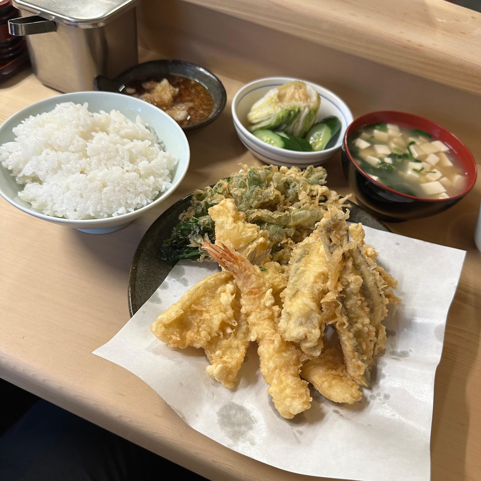 天ぷらいもや閉店の真相｜神保町の伝説が今も生き続ける理由