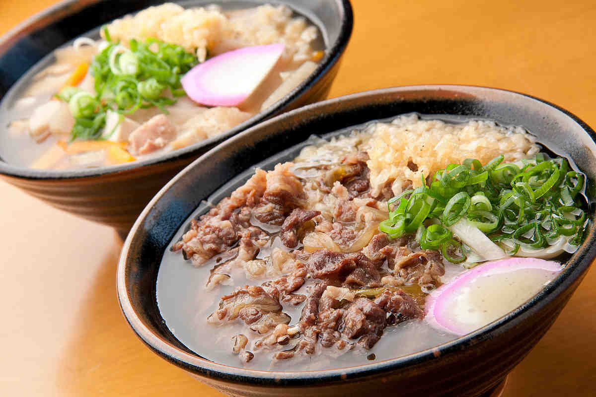 うどんさぬきやの絶品メニューと出汁の秘密！混雑や評判を徹底追跡