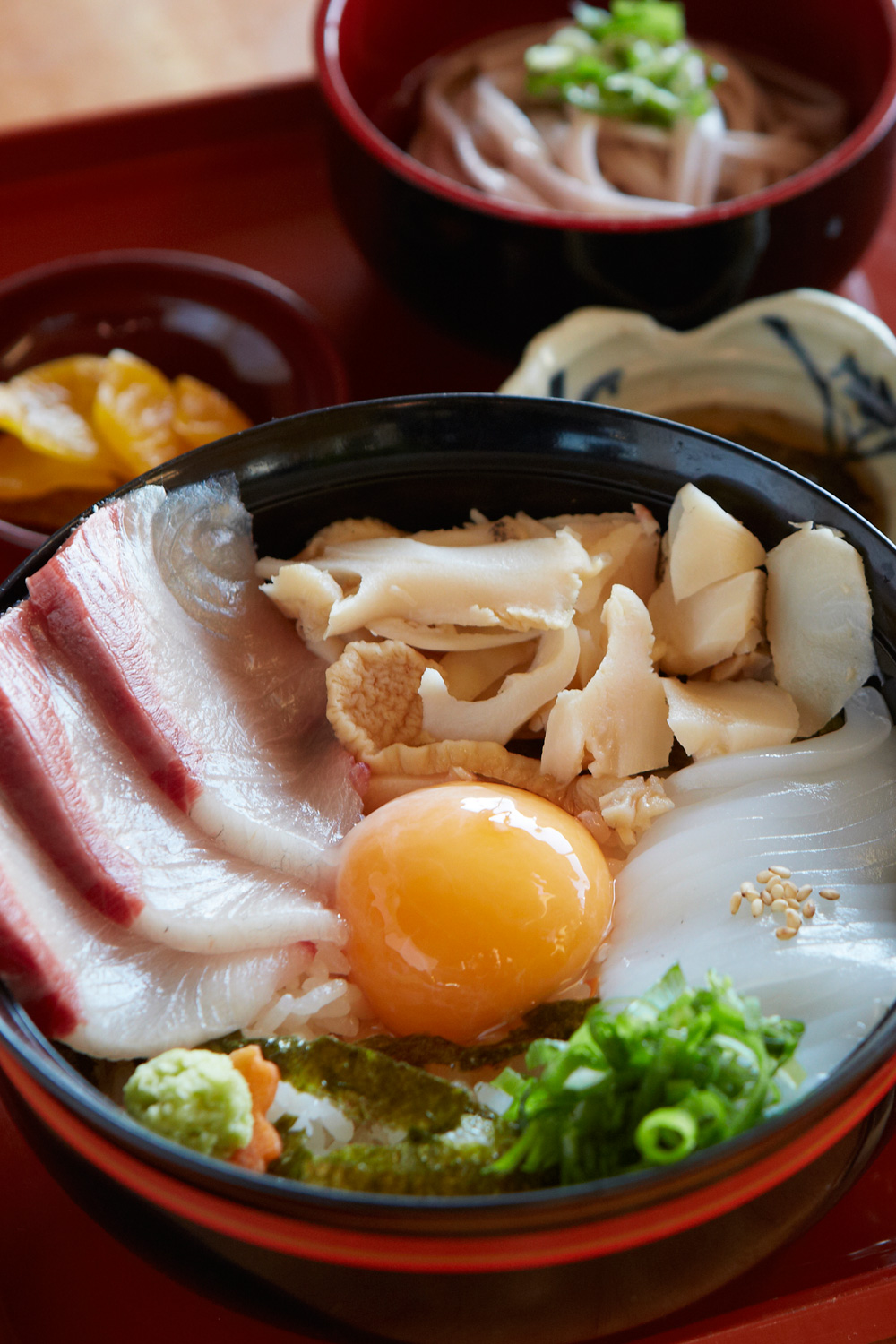 【2026最新】つるや食堂の絶品メニューと口コミを徹底解剖！