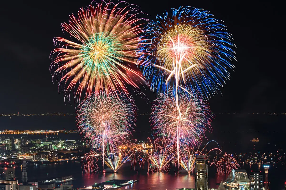 大阪花火大会決定版！淀川・天神祭の穴場と混雑回避裏ワザ完全ガイド
