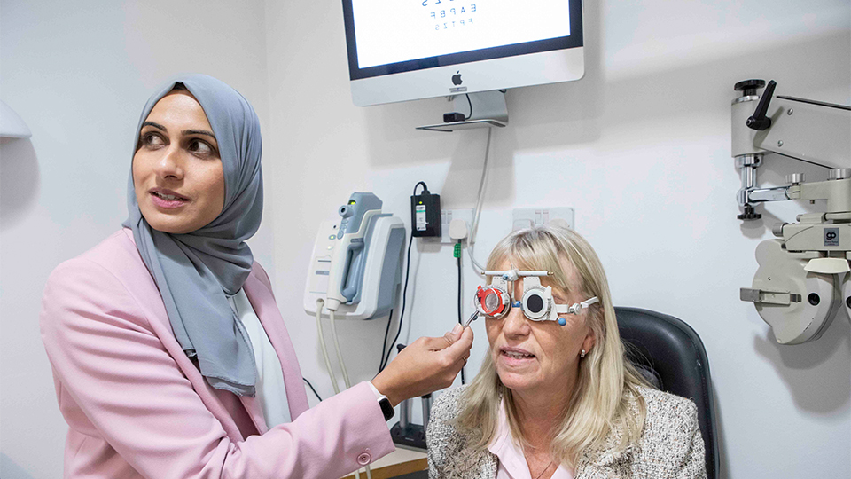 How Much Is an Nhs Eye Test