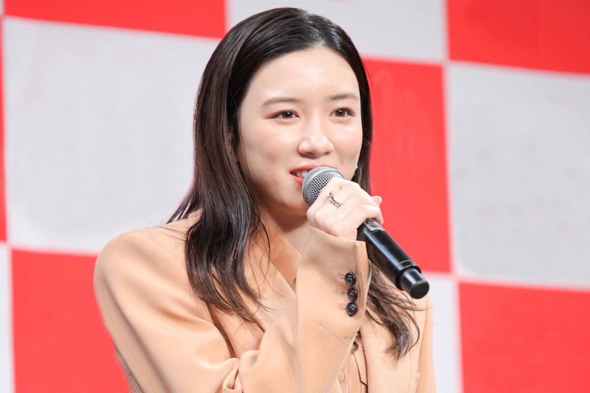 永野芽郁の素顔に迫る！関係者が明かす現場での意外な評判と本音