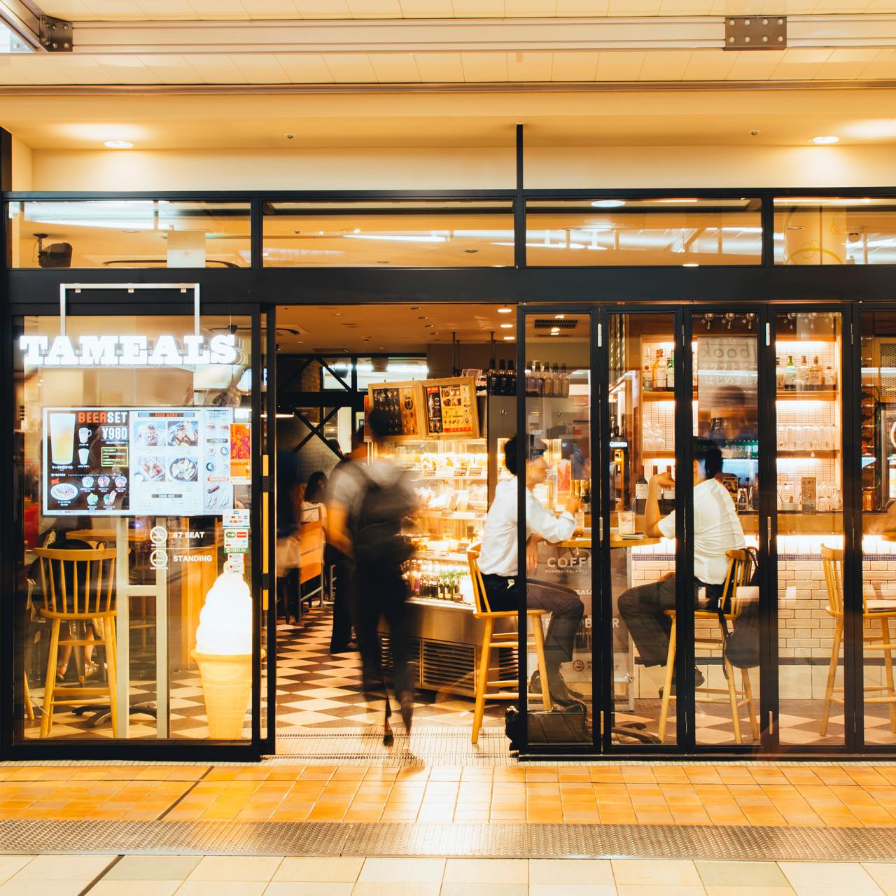 【2026最新】品川駅カフェ厳選！作業や打合せに使える穴場と電源席