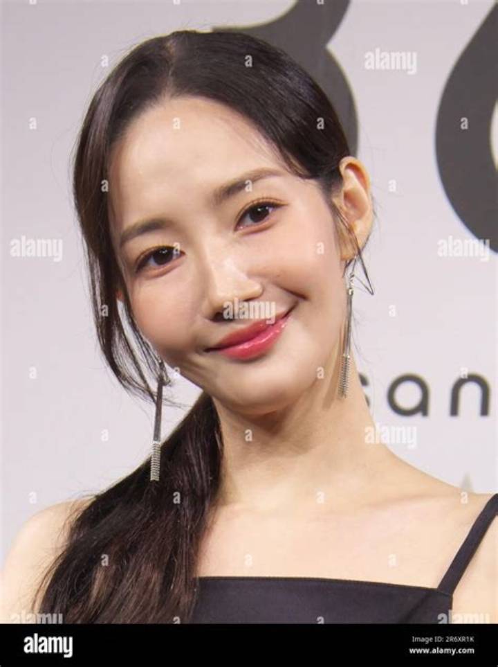 パクミンジョン：韓国エンターテインメント界が注目する実力派女優の素顔